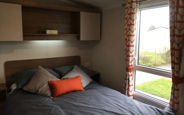 3 Bed Luxury Mobile Home Hoburne Park Christchurch