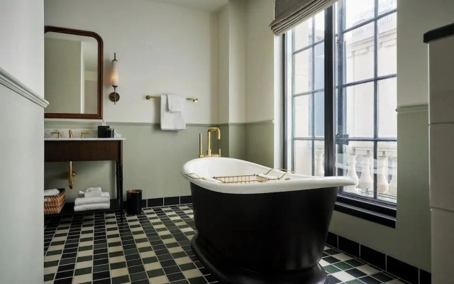 Cincinnati's Fidelity Hotel