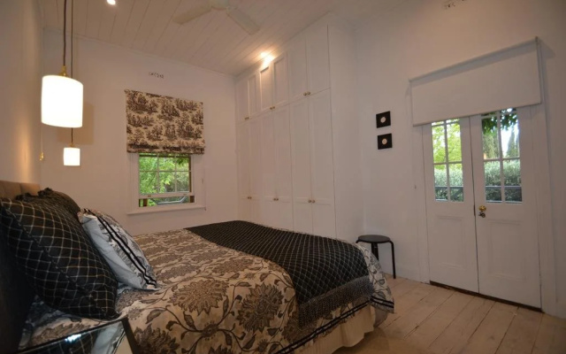 19 Hodge St Cottage