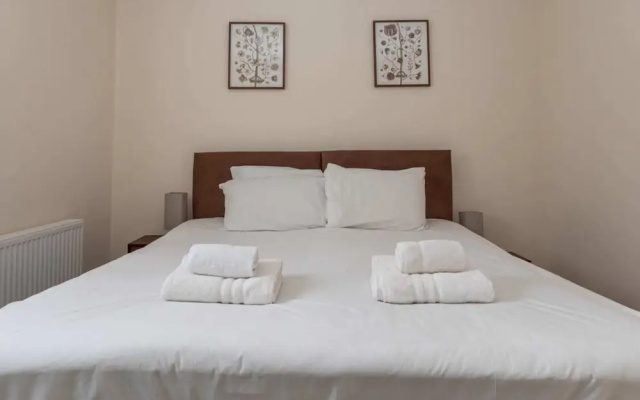 Bright & Contemporary 1bedroom Annexe - Herne Hill!