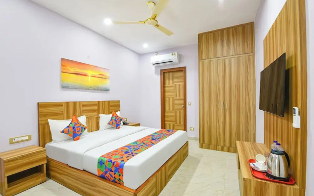 FabHotel AR Prime- Nr. Emaar Palm Heights Gurgaon