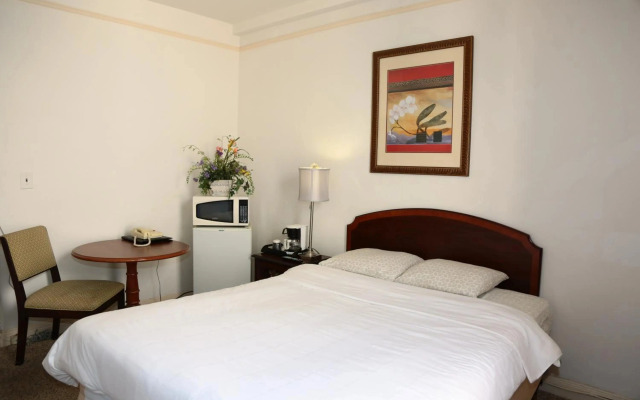 Nash Hotel