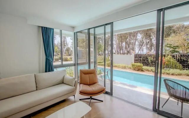 189/77 2BR Beachfront Seaview Pool Access