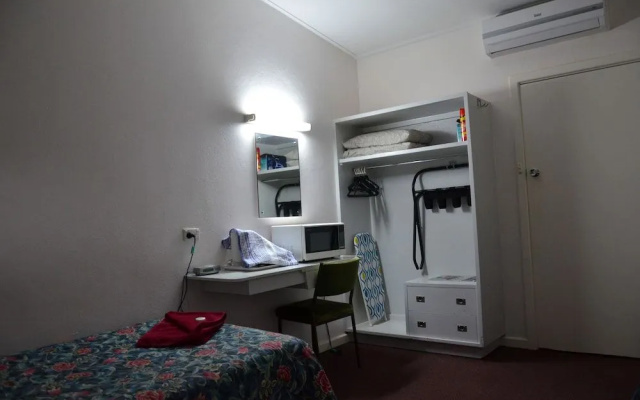 Travelway Motel