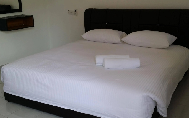 Dhania Motel
