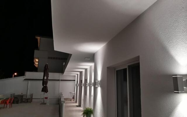 Отель Villa Vathi Албания, Ксамил - отзывы, цены и фото номеров - забронировать отель Villa Vathi онлайн вид на фасад