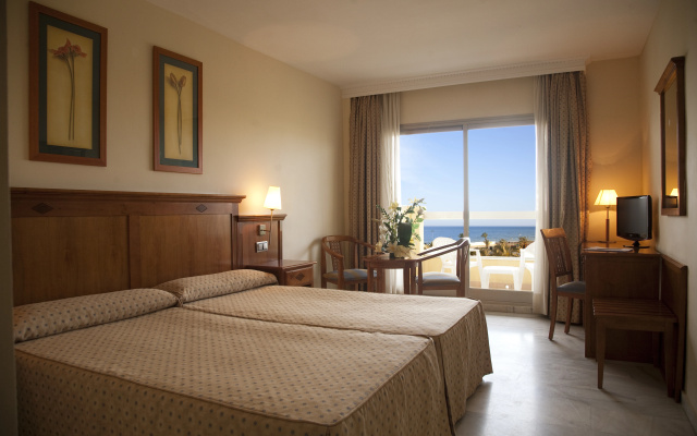 BQ Andalucia Beach Hotel