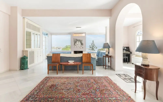 Artemis Villa near Athens airport