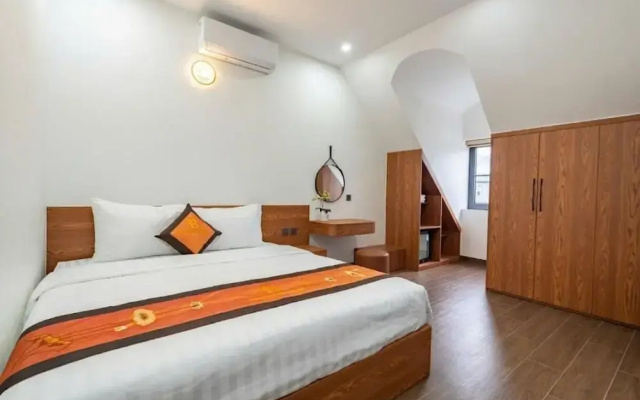 Agarwood Hotel