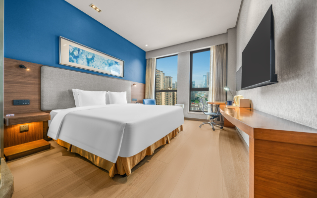 Holiday Inn Express Chongqing Guanyinqiao by IHG