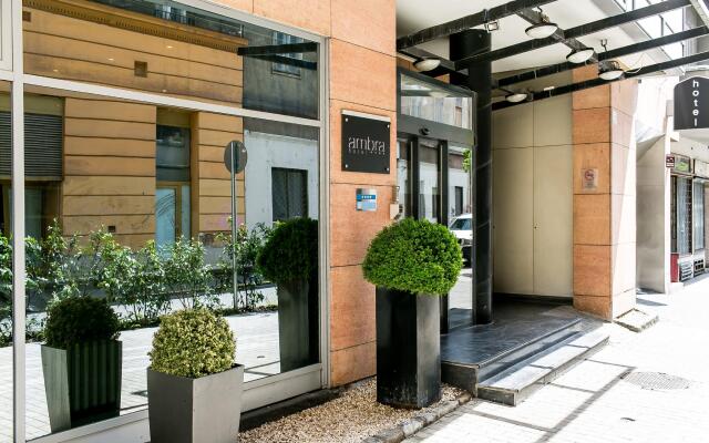 Ambra Hotel вид на фасад