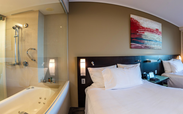 Отель Hilton Cairns