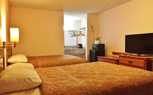 OYO Hotel Brookhaven MS - I-55