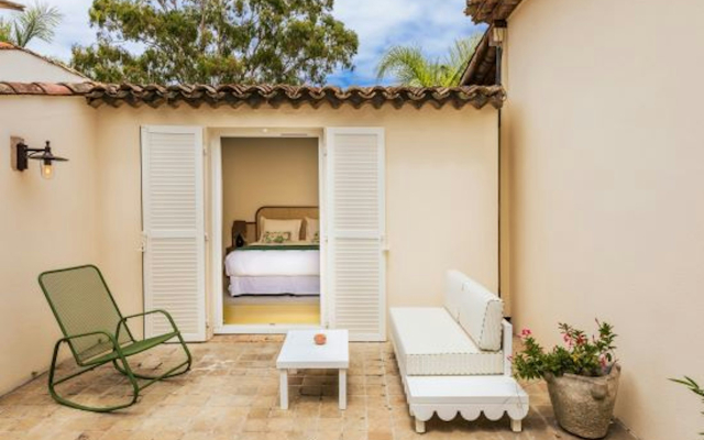 Hôtel La Tartane Saint -Tropez