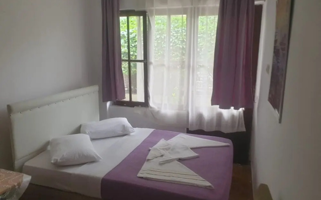 Batı Motel