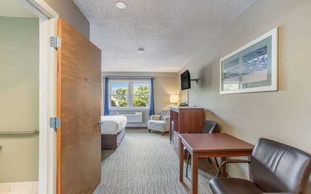 Quality Inn & Suites Gorham Riverside