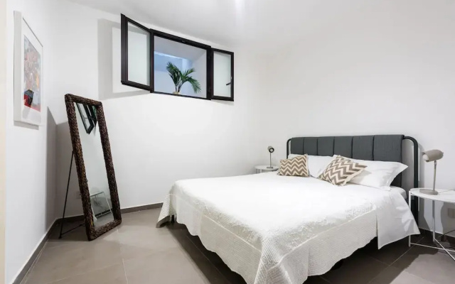 The Apple Duplex by Wonderful Italy