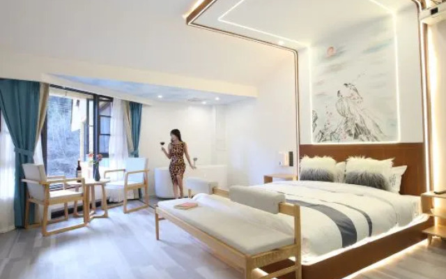 Silent bed and breakfast in Lugu Lake