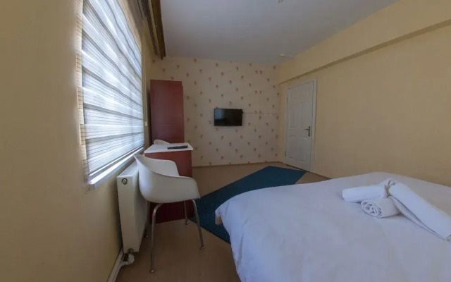 Pause Hotel