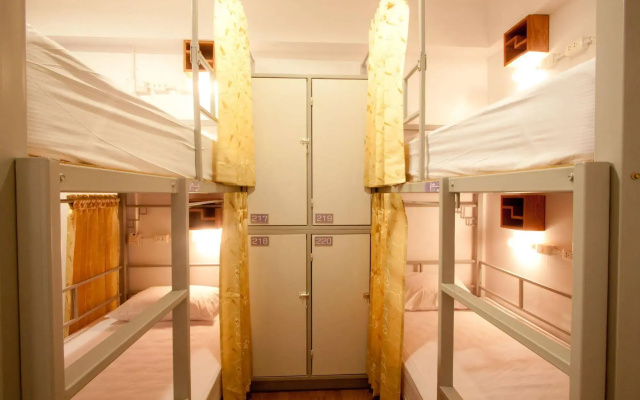 Chinatown Hostel