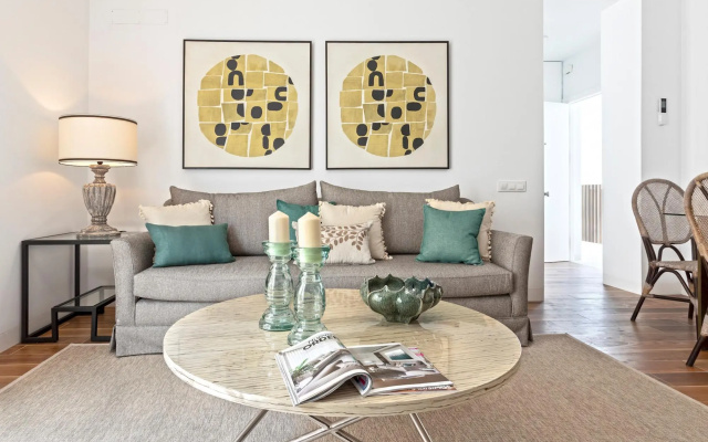 Beautiful 3-bedroom Apartment in Cadiz Center San Antonio IV
