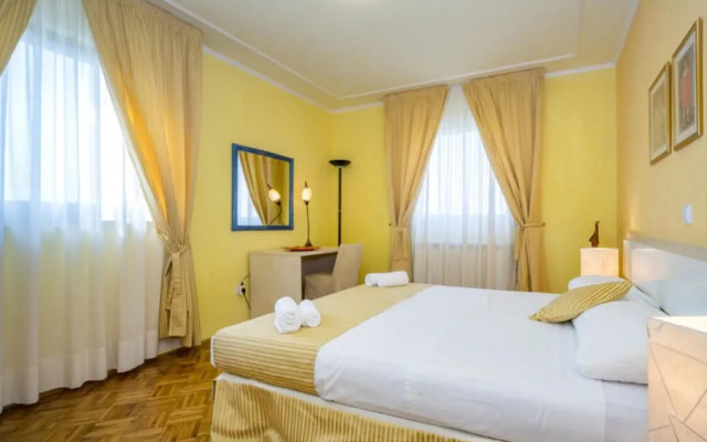 Apartments with Shared Pool Villa Rossella 1