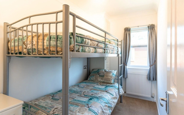 Pet-friendly Chalet in Torpoint, No Deposit
