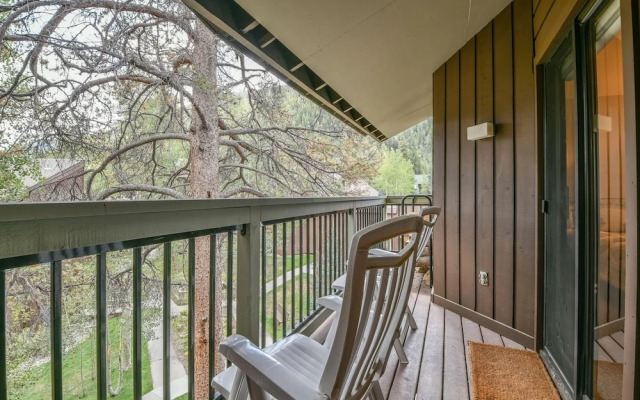 Wild Irishman 1064a by Summitcove Vacation Lodging