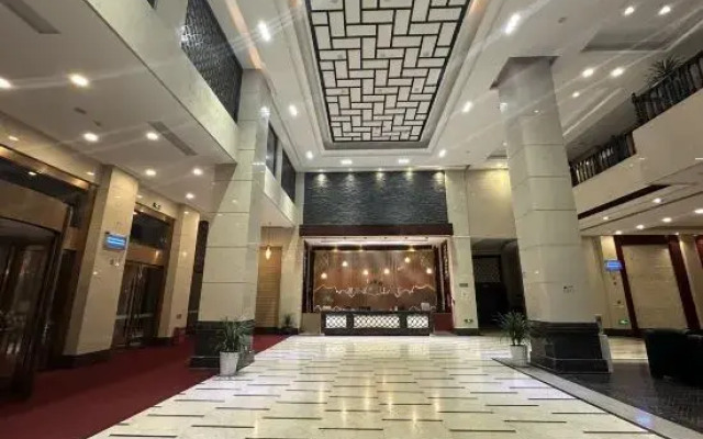 Lakeview Peninsula Holiday Hotel