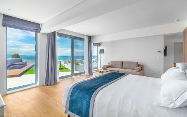 Отель Glyfada Riviera