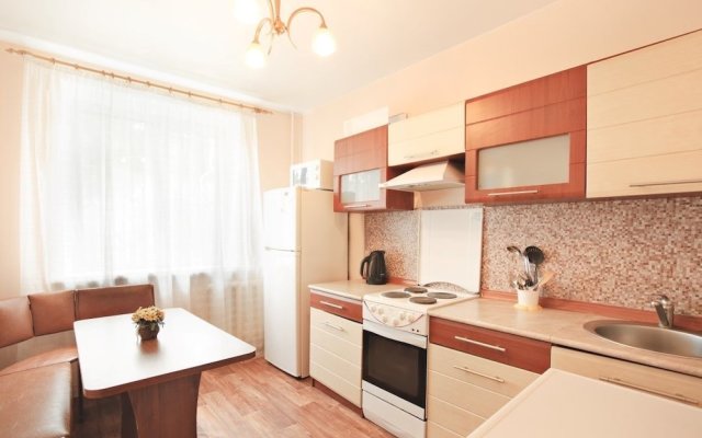 Apartment on Alliluyeva 12a-12 1