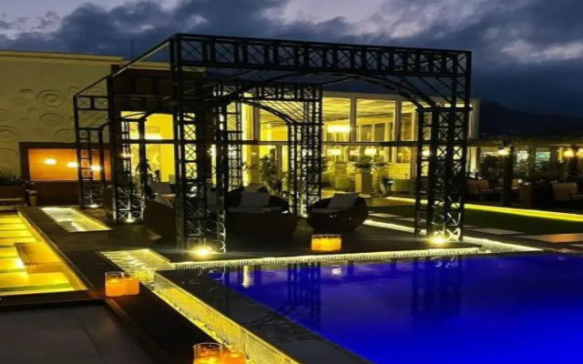 Sodfa Hotel