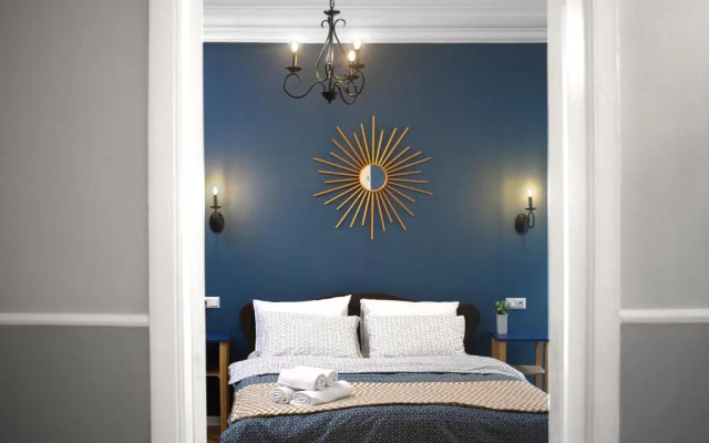 Sunburst Apartment