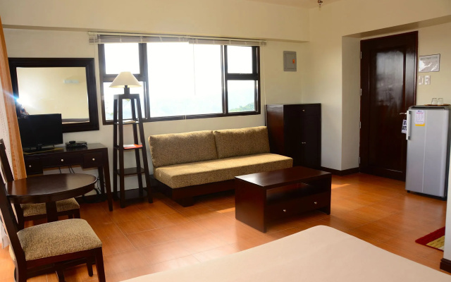 Gardenville Hotel