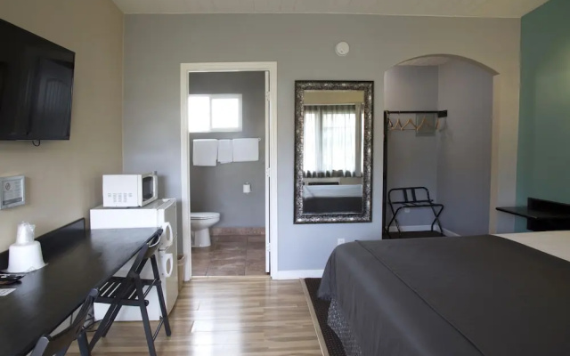 Lodge at 32nd