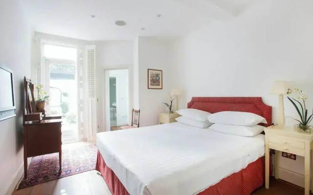 Courtfield Road II by Onefinestay