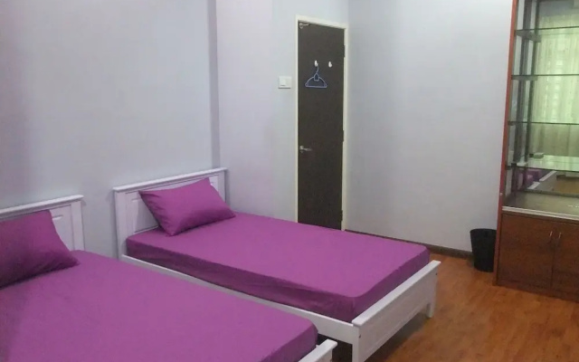 iBook 1 - Luxury Holiday Homestay