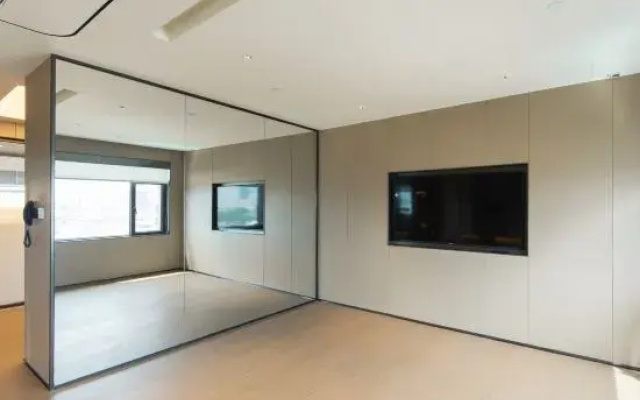 JI Hotel (Urumqi Altay Road Zhongyinggong Subway Station)