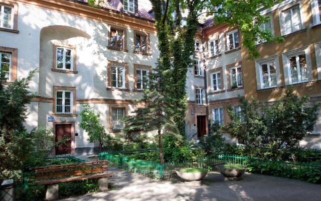 Отель Chopin Apartment Warsaw - Old Town Польша, Варшава - отзывы, цены и фото номеров - забронировать отель Chopin Apartment Warsaw - Old Town онлайн вид на фасад