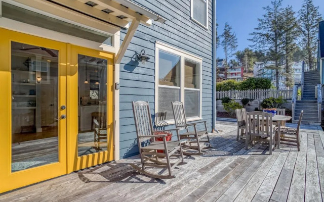 Jewel Box At The Beach