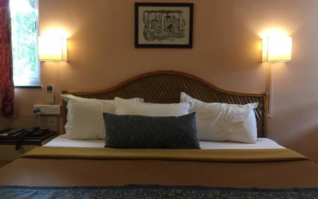 Hotel Gopika International