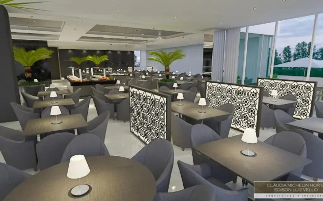 White Plaza Hotel