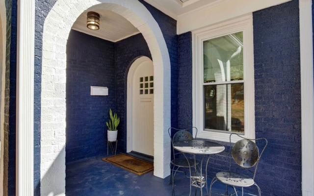 Walkable Tyler House w/ Deck: 1/2 Mi to Downtown!