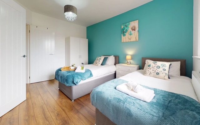 Crown Green View