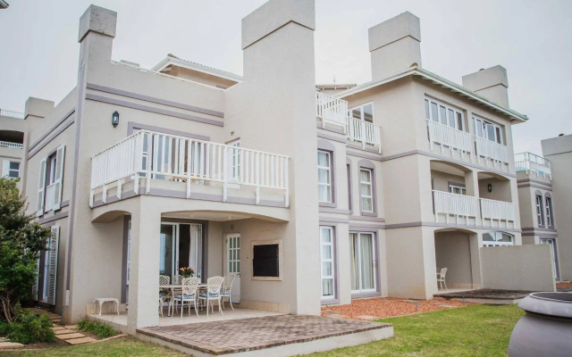 Aan de Zee @ Pinnacle Self - Catering Villas