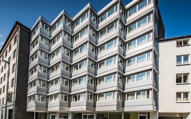 Skyline Hotel вид на фасад
