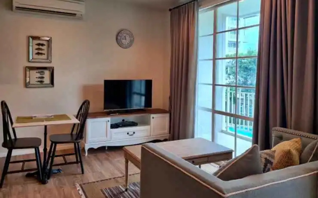 Autumn Hua Hin