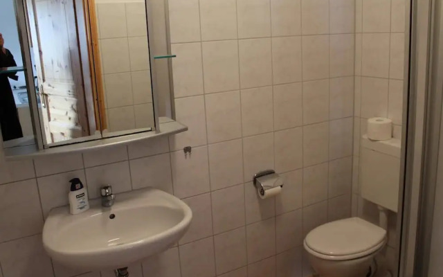 Landhaus mit Schwimmbad in Dargun