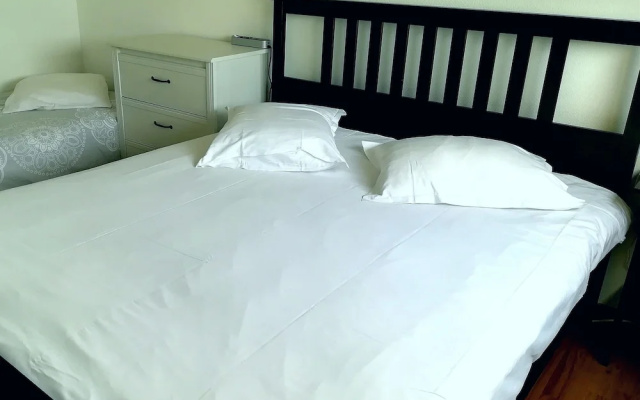 Modern Appart 75m2 - 2 rooms -parking