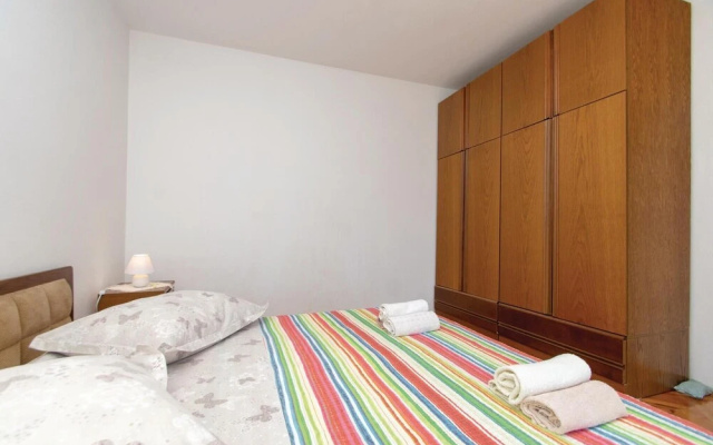 Awesome Home in Racisce With Wifi and 4 Bedrooms